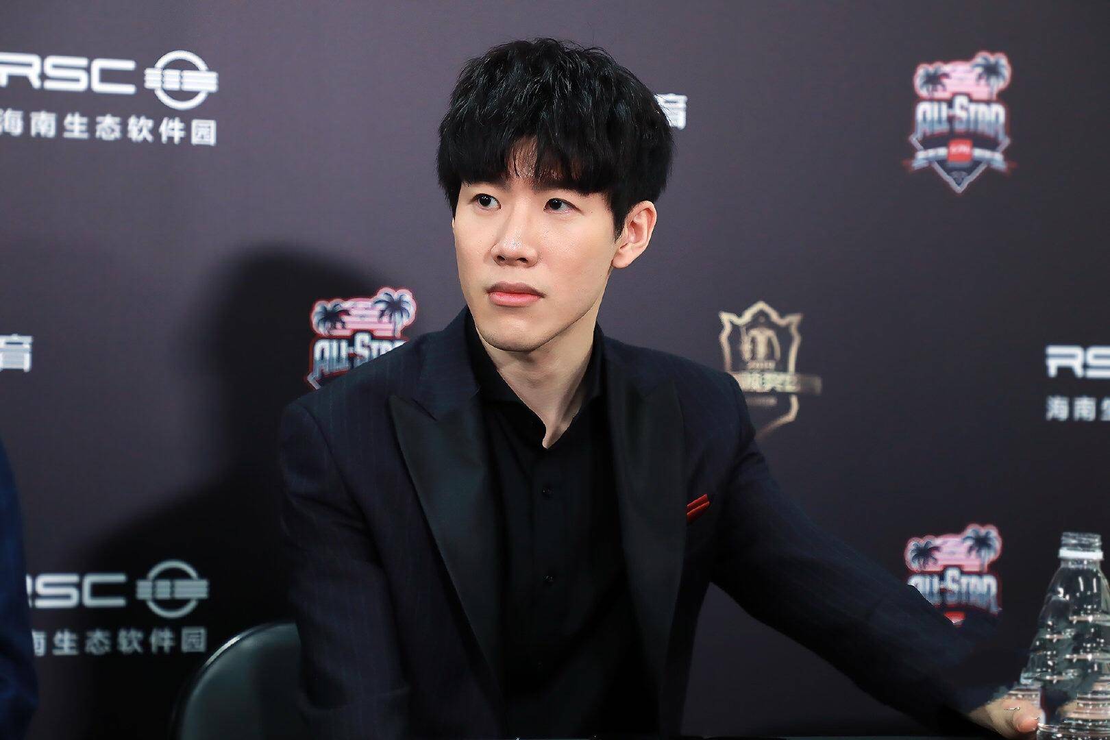 是他们献给 是他们献给