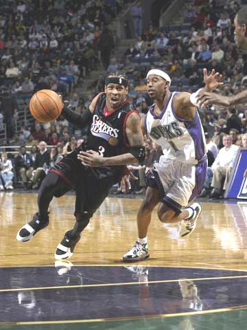 18中4赛季最差一战！福克斯遭美媒开炮：不配两亿 掉出联盟前十PG